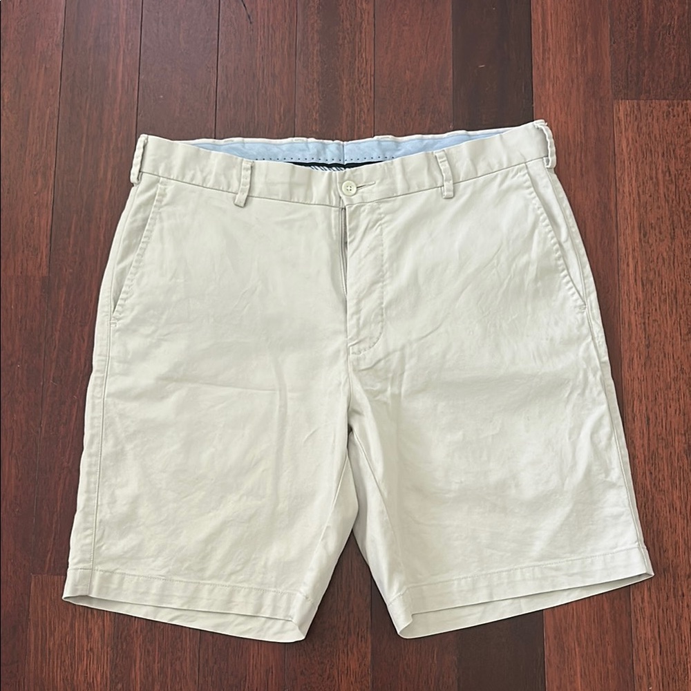 Peter Millar men’s shorts